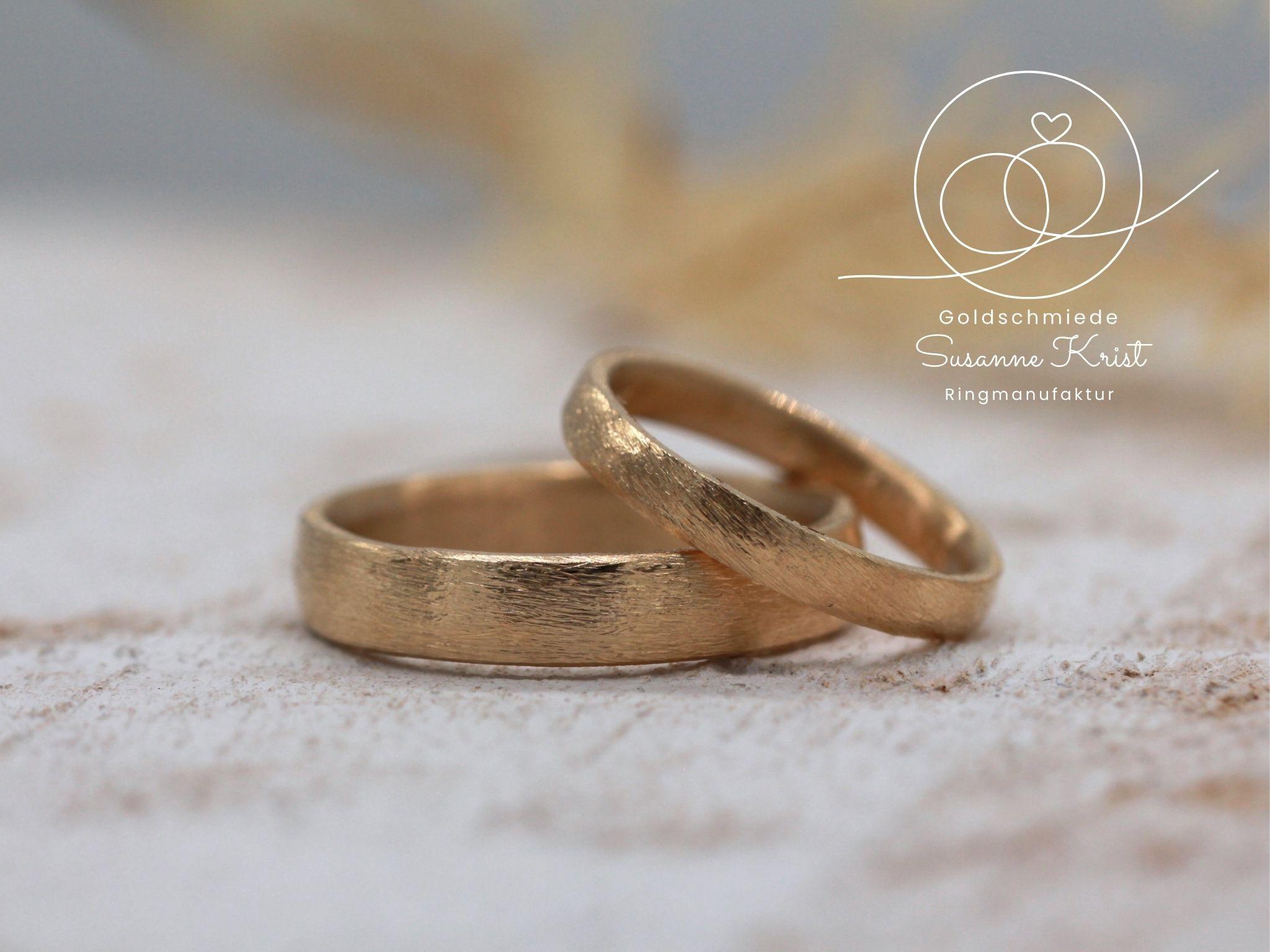 Matte Rosegoldringe mit Dünemuster